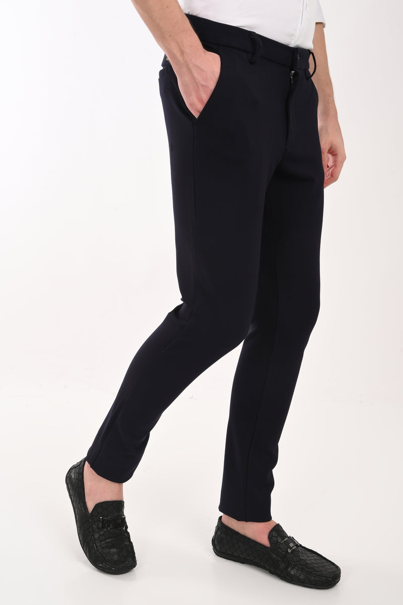 Essential Workwear Knit Pants